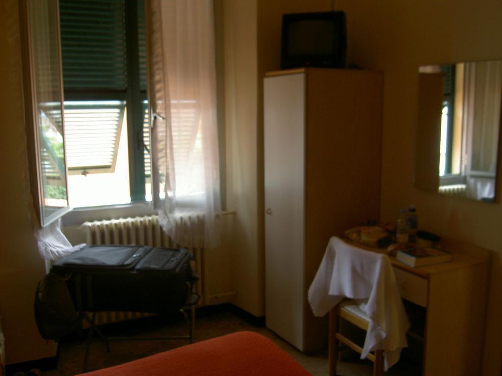 Albergo Kristina Bordighera Oda fotoğraf