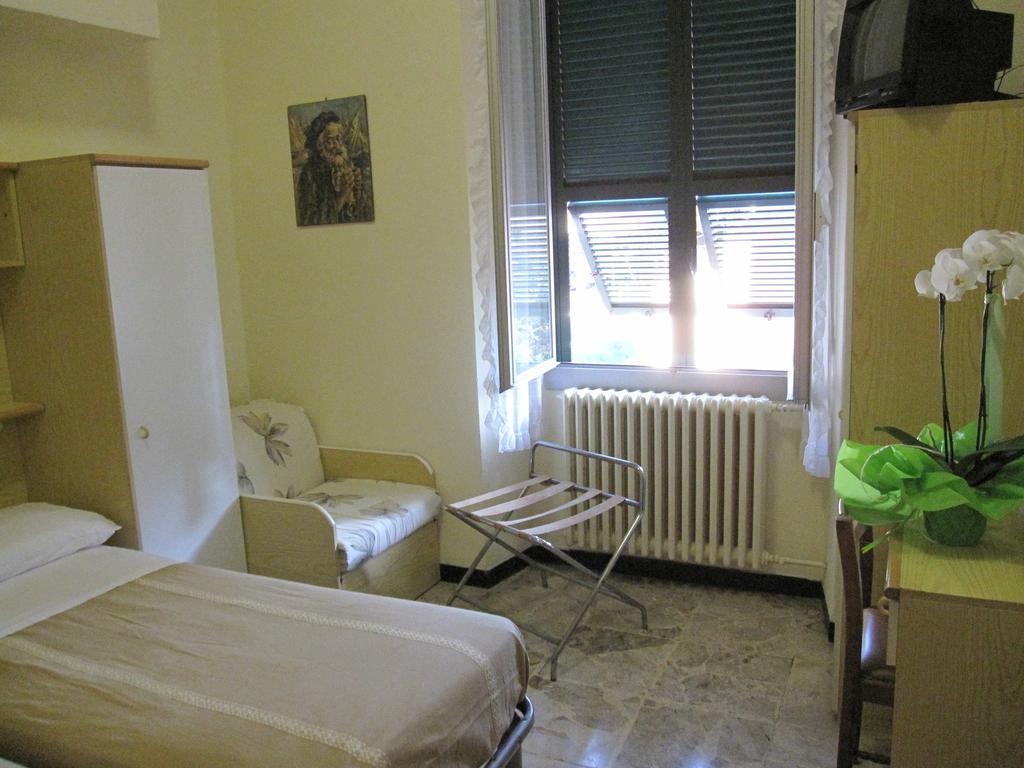 Albergo Kristina Bordighera Oda fotoğraf