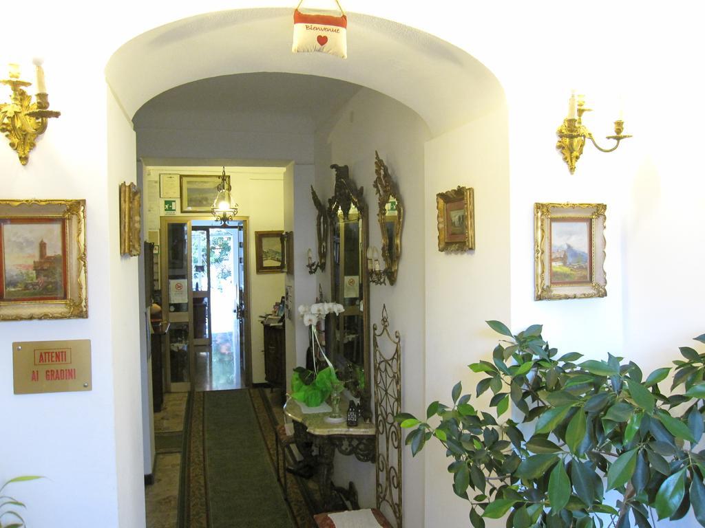 Albergo Kristina Bordighera Dış mekan fotoğraf